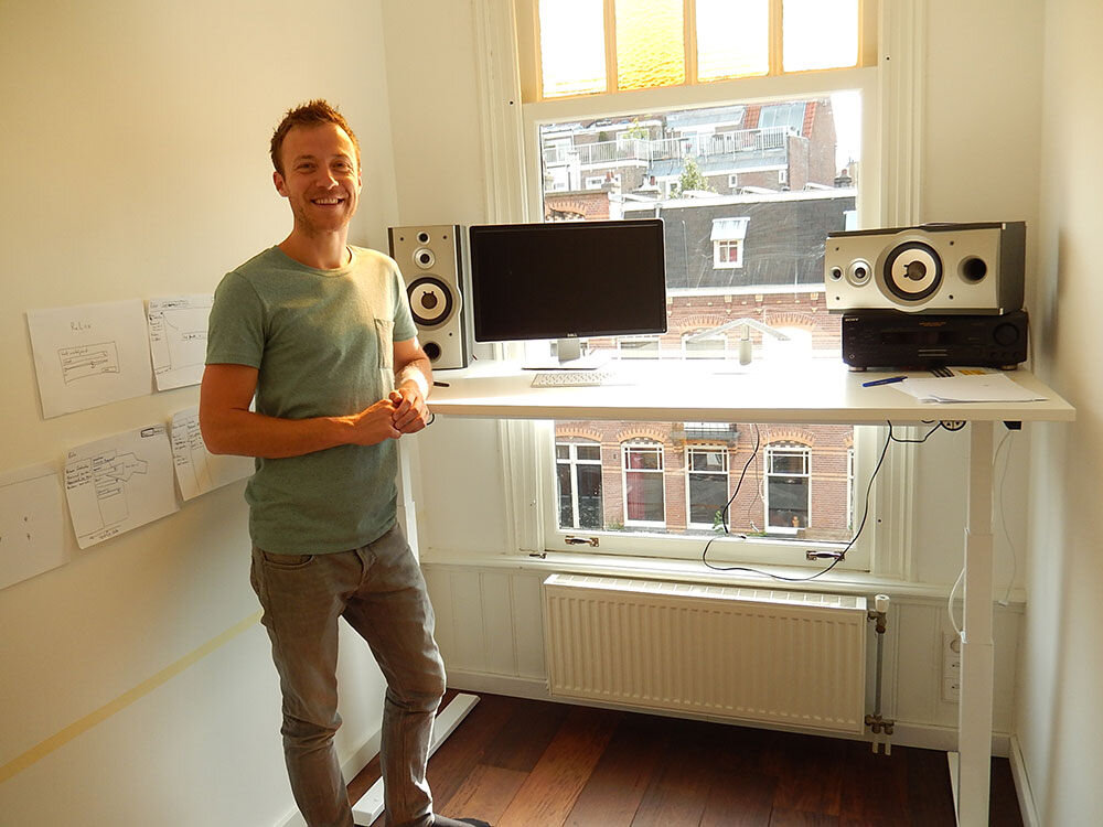 H&ouml;henverstellbarer Schreibtisch SteelForce 470 | worktrainer.de| gesundes und aktives Arbeiten | verbesserte Konzentrati