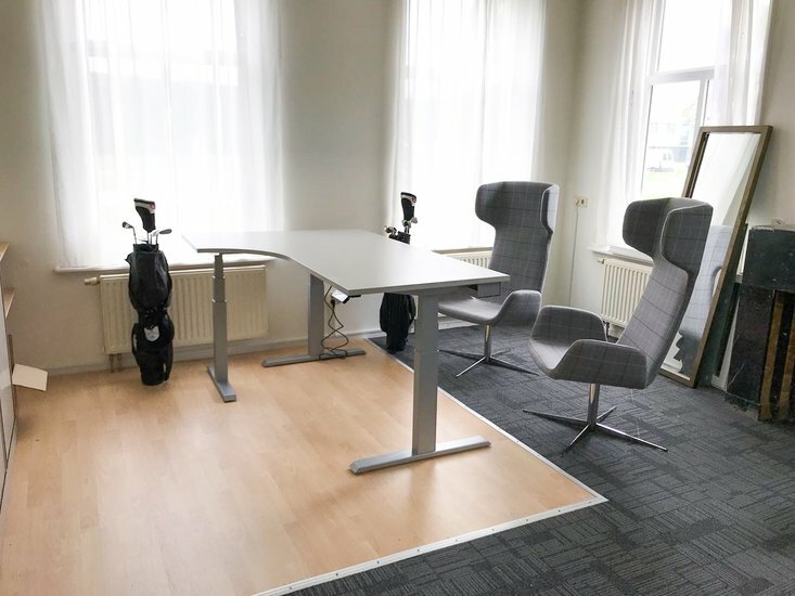 H&ouml;henverstellbarer Eckschreibtisch SteelForce 471 | Effizient, gesund und ergonomisch arbeiten | Eckschreibtisch aus Sta