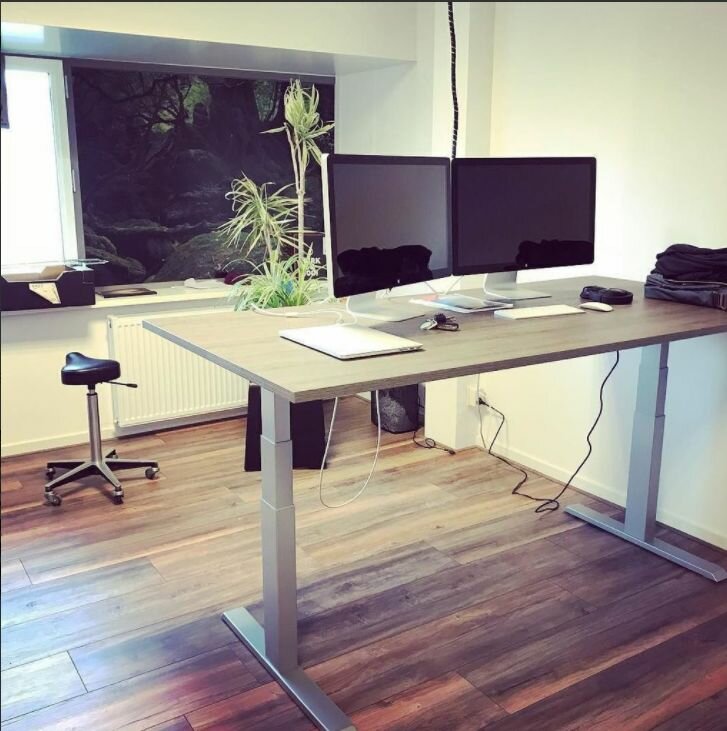 H&ouml;henverstellbarer Schreibtisch SteelForce 670 | Sitzen und stehen Sie gesund auf unserem ergnonomischen Schreibtisch| e