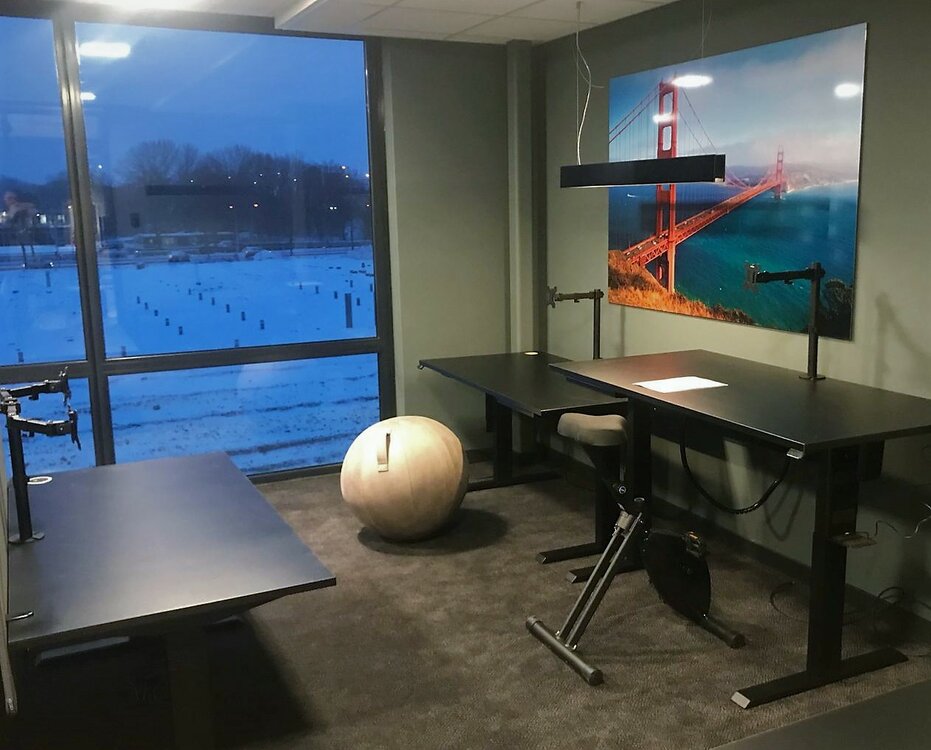 H&ouml;henverstellbarer Schreibtisch SteelForce 670 | Sitzen und stehen Sie gesund auf unserem ergnonomischen Schreibtisch| e