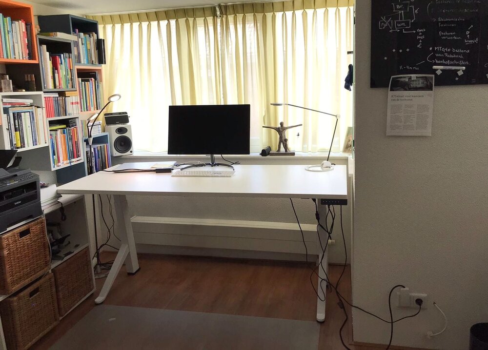 Sitz-Steh-Schreibtisch Y-Desk Bleiben Sie fit mit unseren ergonomische h&ouml;henverstellbare Schreibtische | Worktrainer.de