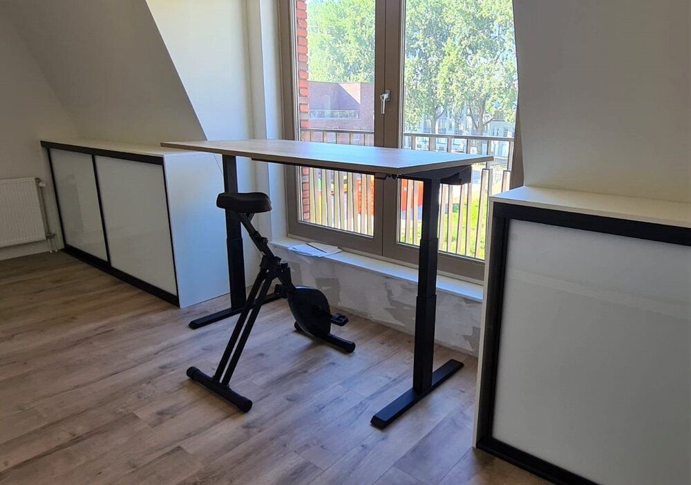 H&ouml;henverstellbarer Schreibtisch SteelForce 670 | Sitzen und stehen Sie gesund auf unserem ergnonomischen Schreibtisch| e