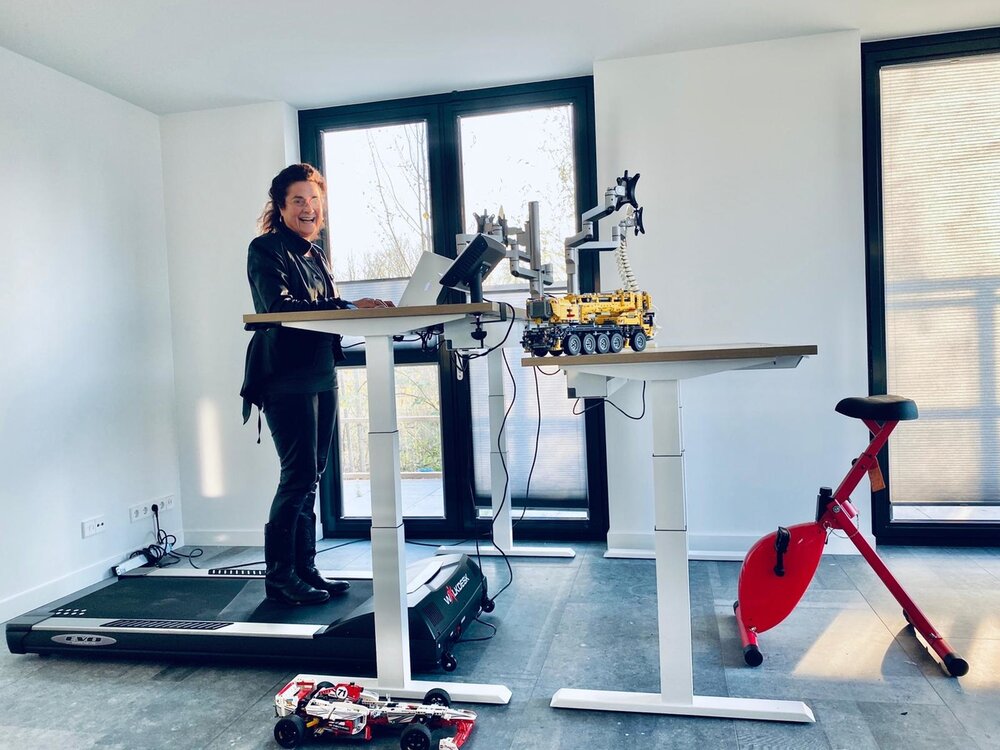 H&ouml;henverstellbarer Schreibtisch SteelForce 670 | Sitzen und stehen Sie gesund auf unserem ergnonomischen Schreibtisch| e