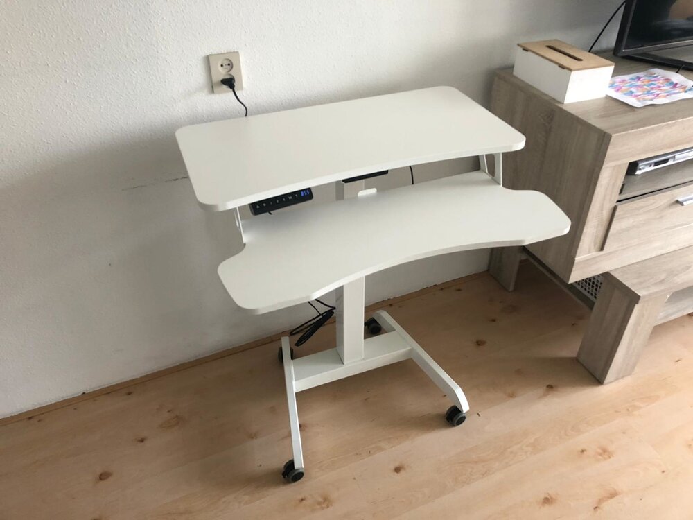 Updesk High H&ouml;henverstellbarer Schreibtisch | Worktrainer.de