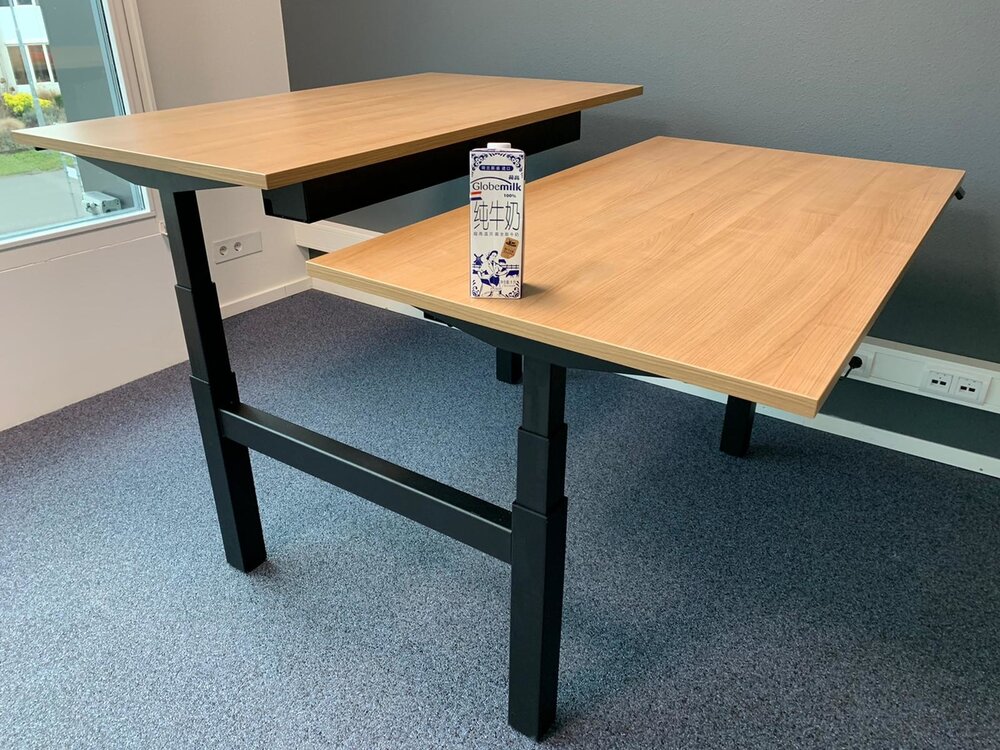 H&ouml;henverstellbarer Schreibtisch SteelForce 670 | Sitzen und stehen Sie gesund auf unserem ergnonomischen Schreibtisch| e