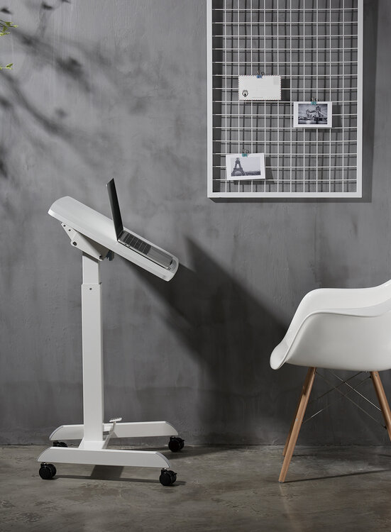 MobiSpot H&ouml;henverstellbarer Schreibtisch | Worktrainer.de