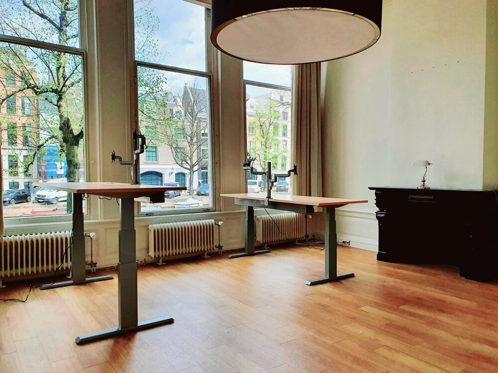 H&ouml;henverstellbarer Schreibtisch SteelForce 670 | Sitzen und stehen Sie gesund auf unserem ergnonomischen Schreibtisch| e