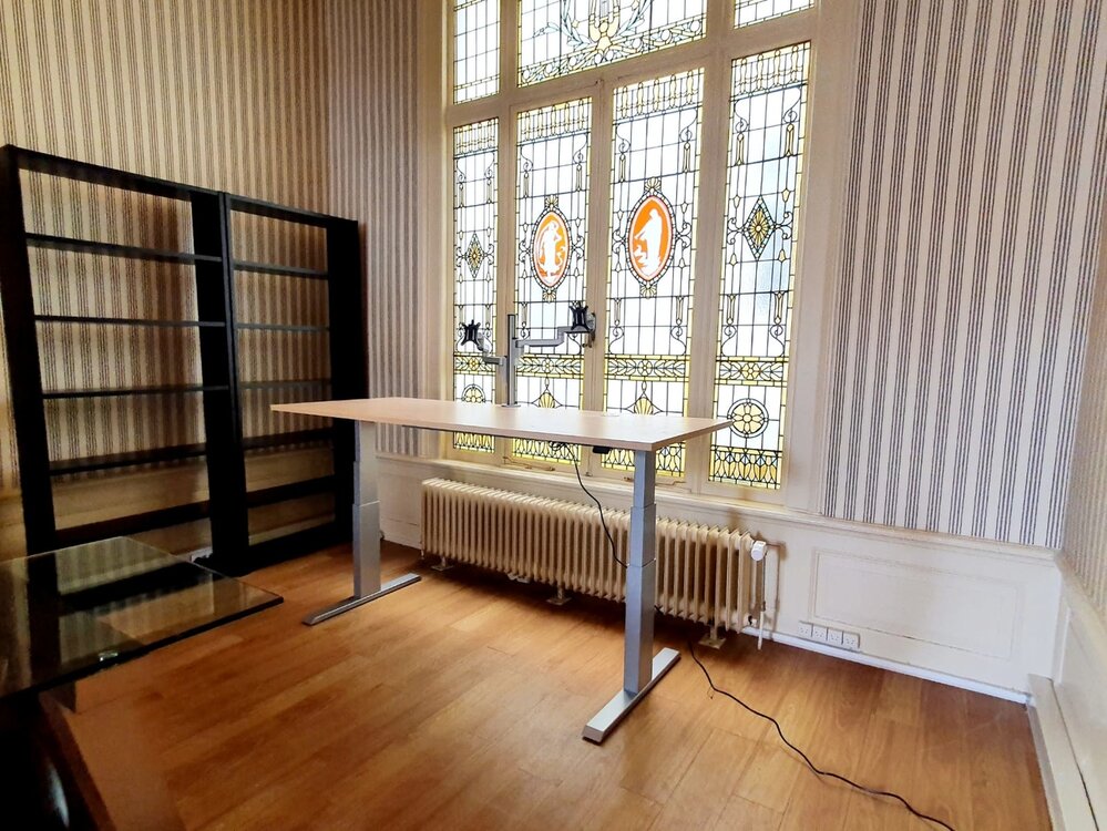 H&ouml;henverstellbarer Schreibtisch SteelForce 670 | Sitzen und stehen Sie gesund auf unserem ergnonomischen Schreibtisch| e