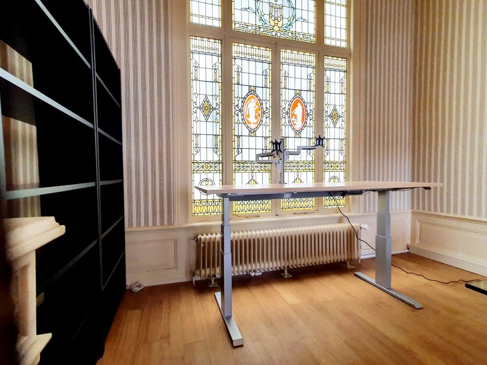 H&ouml;henverstellbarer Schreibtisch SteelForce 670 | Sitzen und stehen Sie gesund auf unserem ergnonomischen Schreibtisch| e