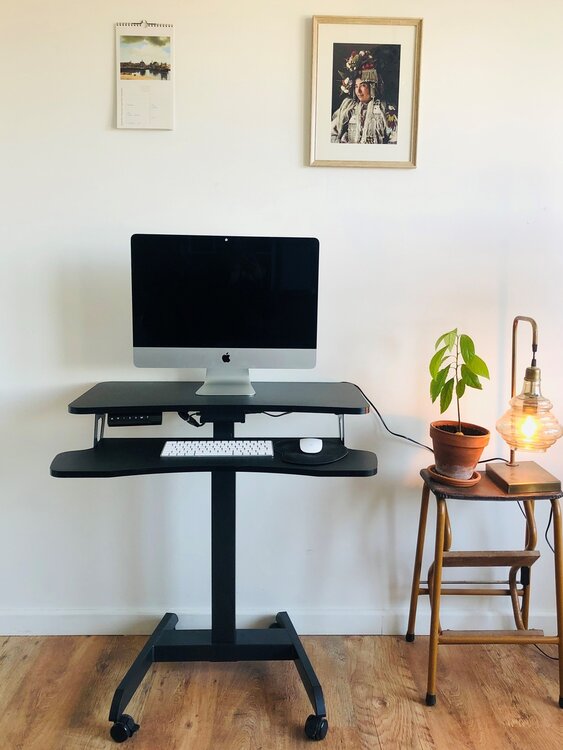 Updesk High H&ouml;henverstellbarer Schreibtisch | Worktrainer.de