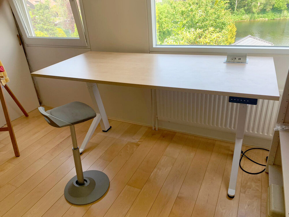 Sitz-Steh-Schreibtisch Y-Desk Bleiben Sie fit mit unseren ergonomische h&ouml;henverstellbare Schreibtische | Worktrainer