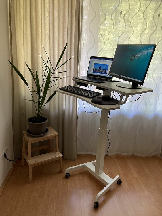 Updesk High H&ouml;henverstellbarer Schreibtisch | Worktrainer.de