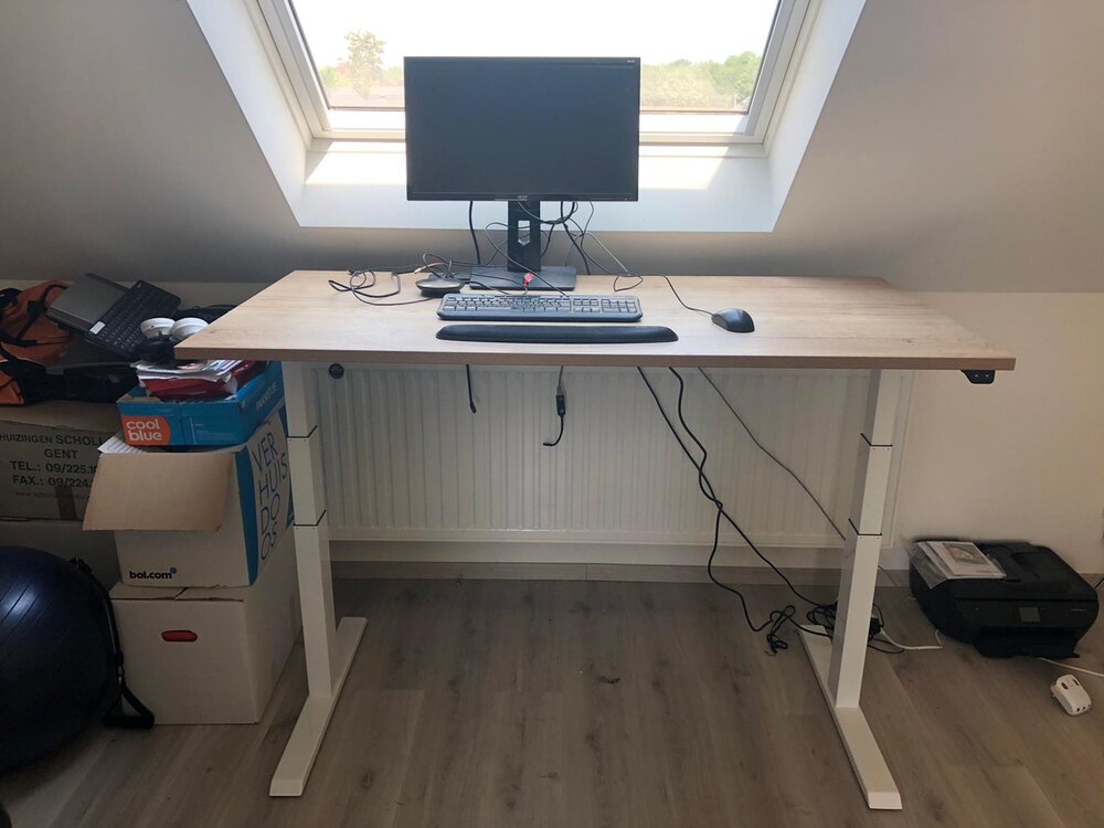 H&ouml;henverstellbarer Schreibtisch SteelForce 670 | Sitzen und stehen Sie gesund auf unserem ergnonomischen Schreibtisch| e