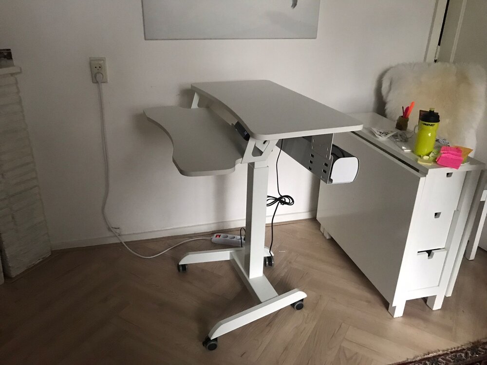Updesk High H&ouml;henverstellbarer Schreibtisch | Worktrainer.de