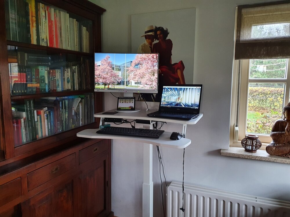 Updesk High H&ouml;henverstellbarer Schreibtisch | Worktrainer.de