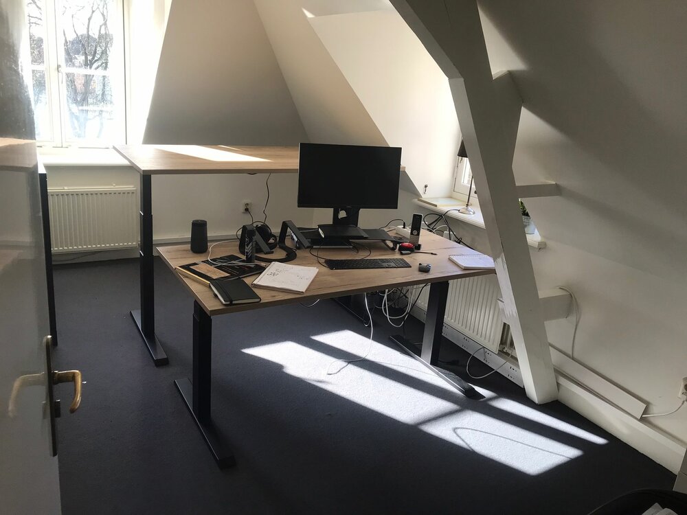 H&ouml;henverstellbarer Schreibtisch SteelForce 670 | Sitzen und stehen Sie gesund auf unserem ergnonomischen Schreibtisch| e