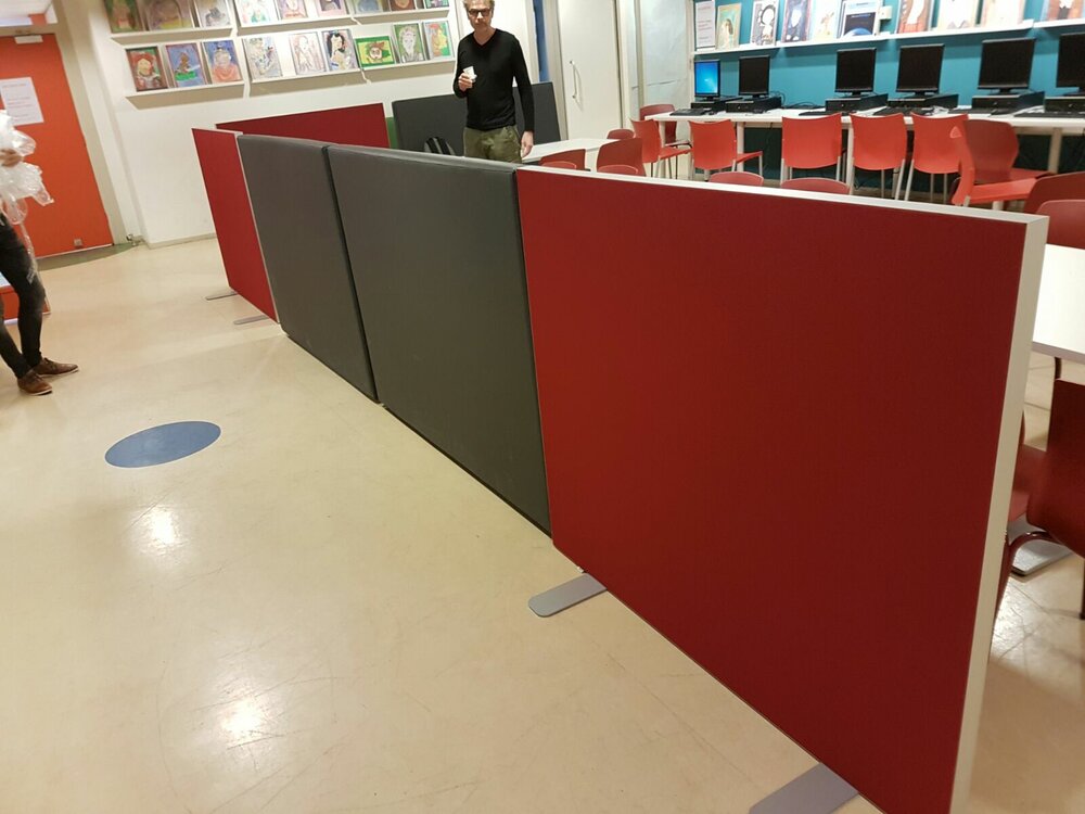 Nyink | Raumtrenner | Mit Aluminiumrahmen