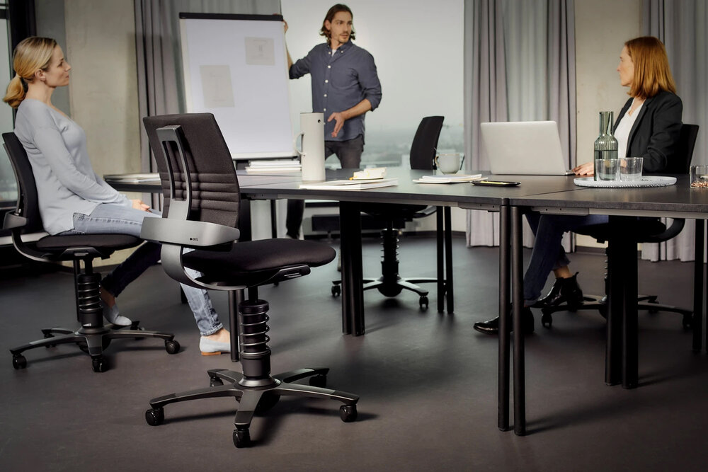 3Dee - Active Office Chair| worktrainer| aktives Arbeiten| Ergonomie| Gesund am Arbeitsplatz| r&uuml;ckenschonend| R&
