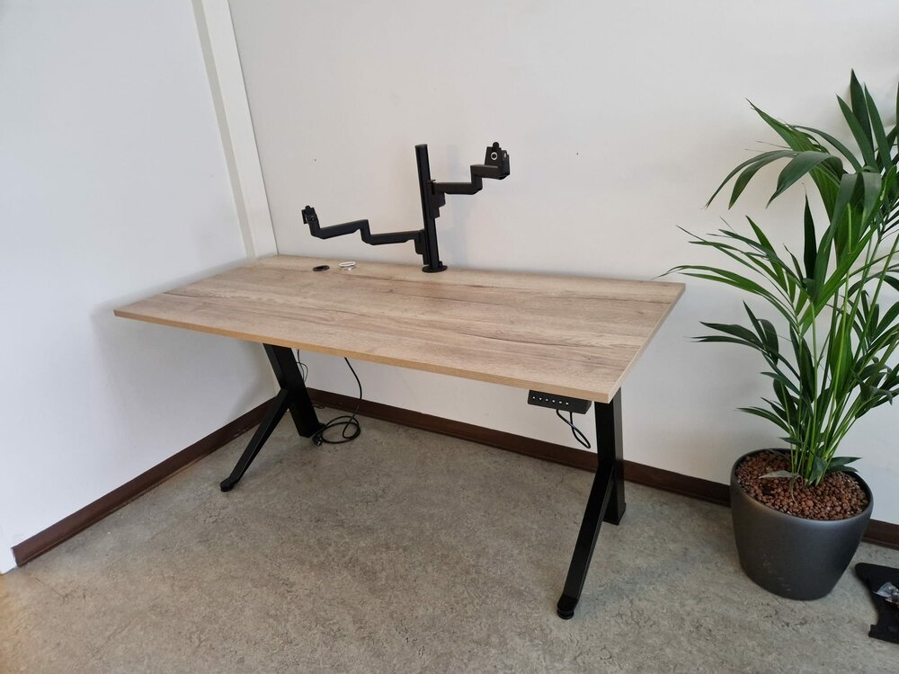 Sitz-Steh-Schreibtisch Y-Desk Bleiben Sie fit mit unseren ergonomische h&ouml;henverstellbare Schreibtische | Worktrainer