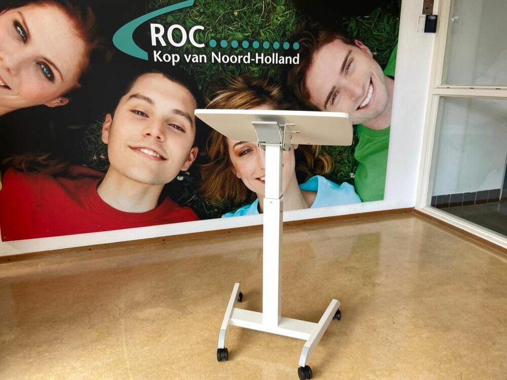 MobiSpot H&ouml;henverstellbarer Schreibtisch | Worktrainer.de