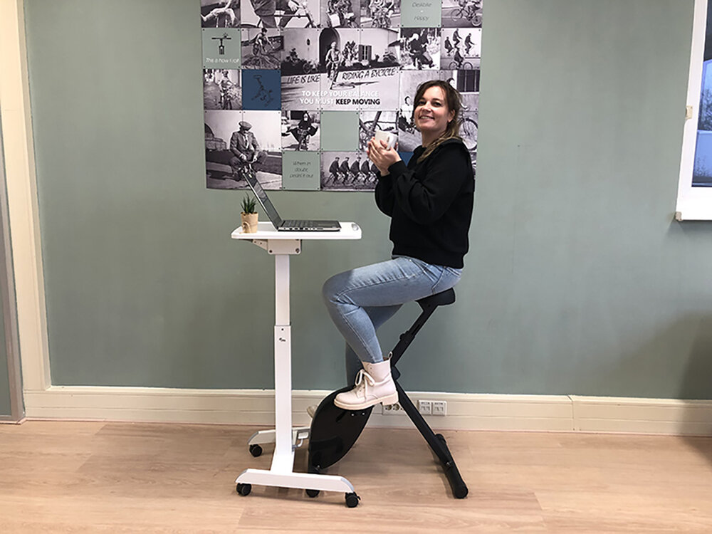 MobiSpot H&ouml;henverstellbarer Schreibtisch | Worktrainer.de