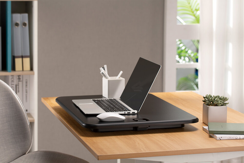 Schreibtischerh&ouml;hung - Ultra Slim Mini Desk | Worktrainer.de