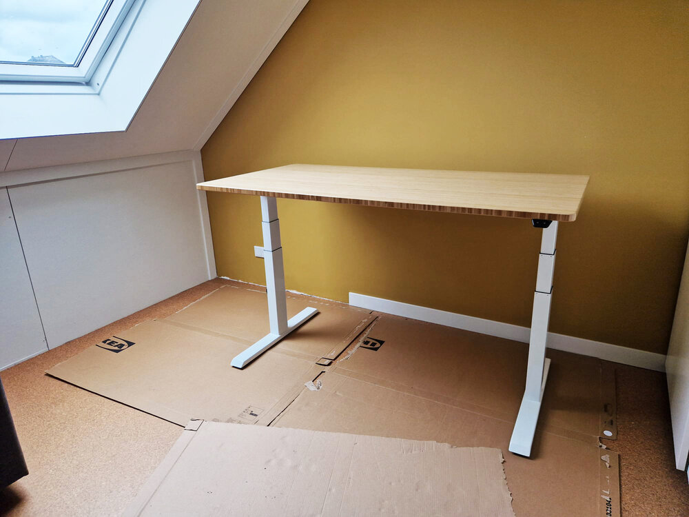 H&ouml;henverstellbarer Schreibtisch SteelForce 670 | Sitzen und stehen Sie gesund auf unserem ergnonomischen Schreibtisch| e