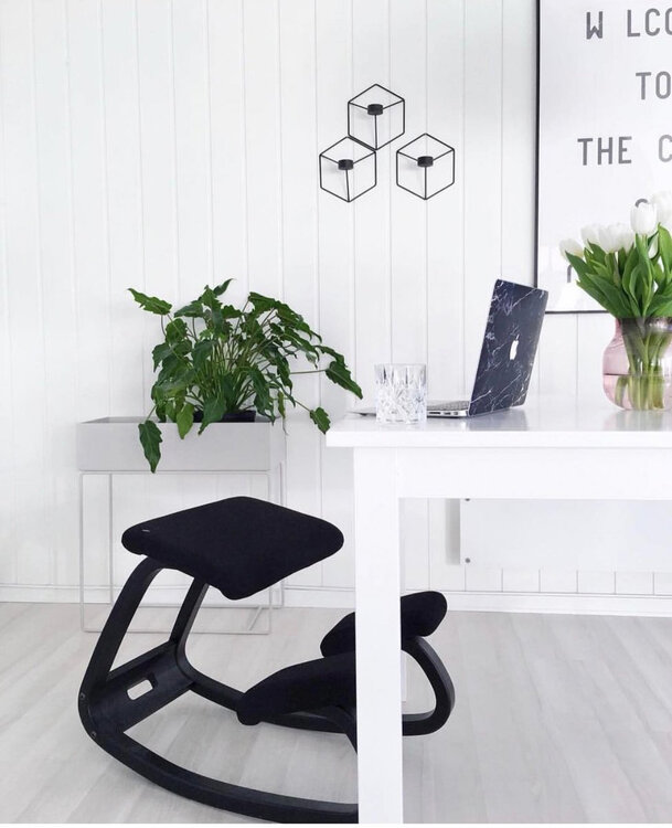 Varier Variable kniestuhl Sitzhilfe | b&uuml;rohocker | b&uuml;rostuhl | Sitzen Sie gesund 