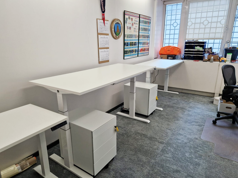 H&ouml;henverstellbarer Schreibtisch SteelForce 670 | Sitzen und stehen Sie gesund auf unserem ergnonomischen Schreibtisch| e