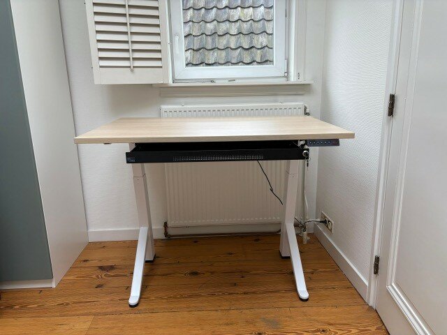 Sitz-Steh-Schreibtisch Y-Desk Bleiben Sie fit mit unseren ergonomische h&ouml;henverstellbare Schreibtische | Worktrainer