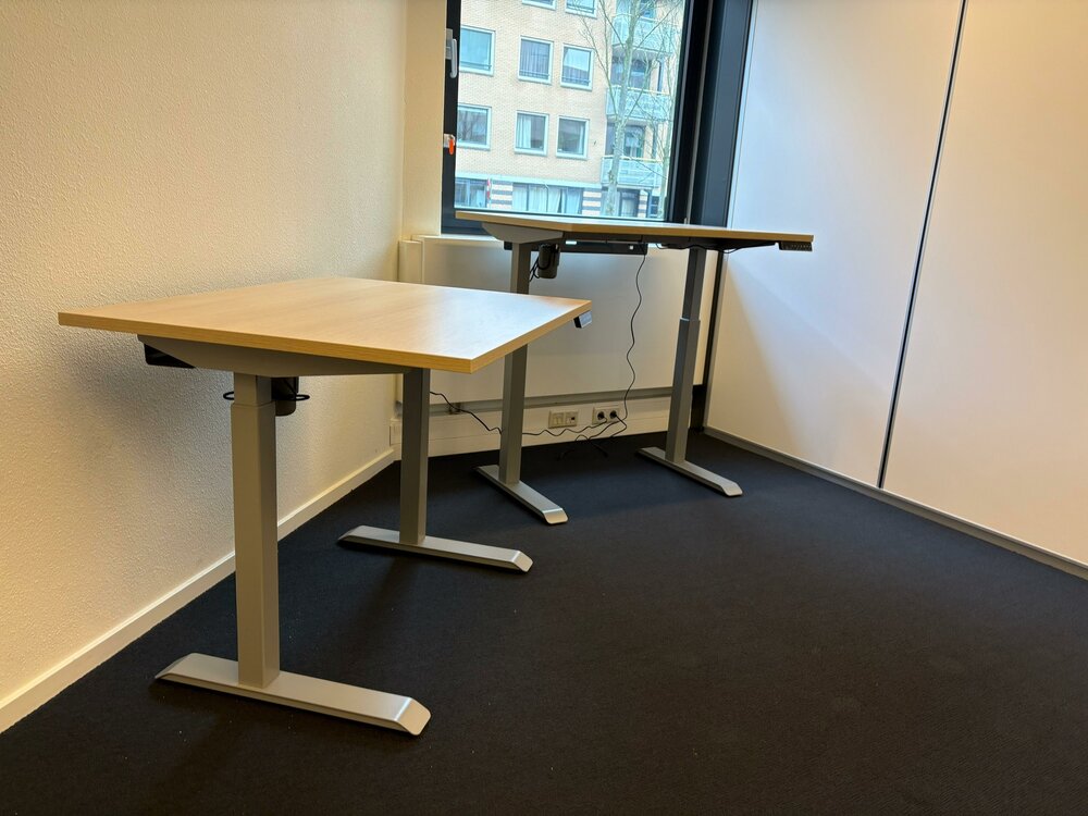 StudyDesk | Kleiner H&ouml;henverstellbarer Schreibtisch Elektrisch