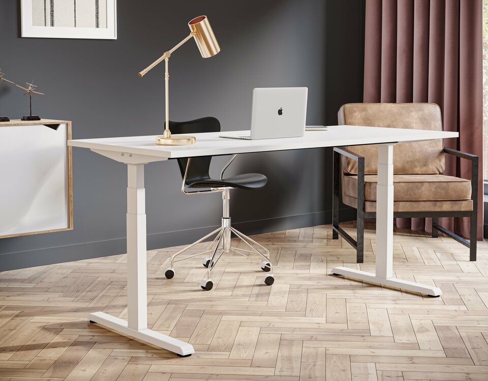 SteelForce 1050 | H&ouml;henverstellbarer Schreibtisch | Worktrainer