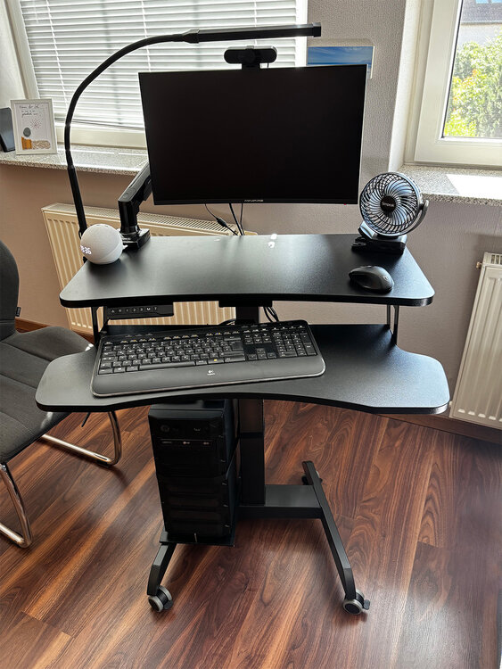 Updesk High H&ouml;henverstellbarer Schreibtisch | Worktrainer.de