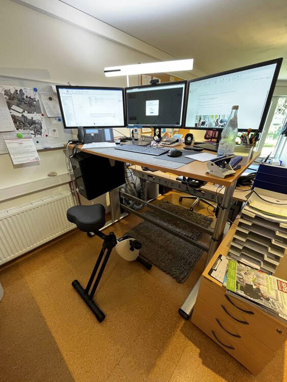 Schreibtischfahrrad - Deskbike| worktainer.de