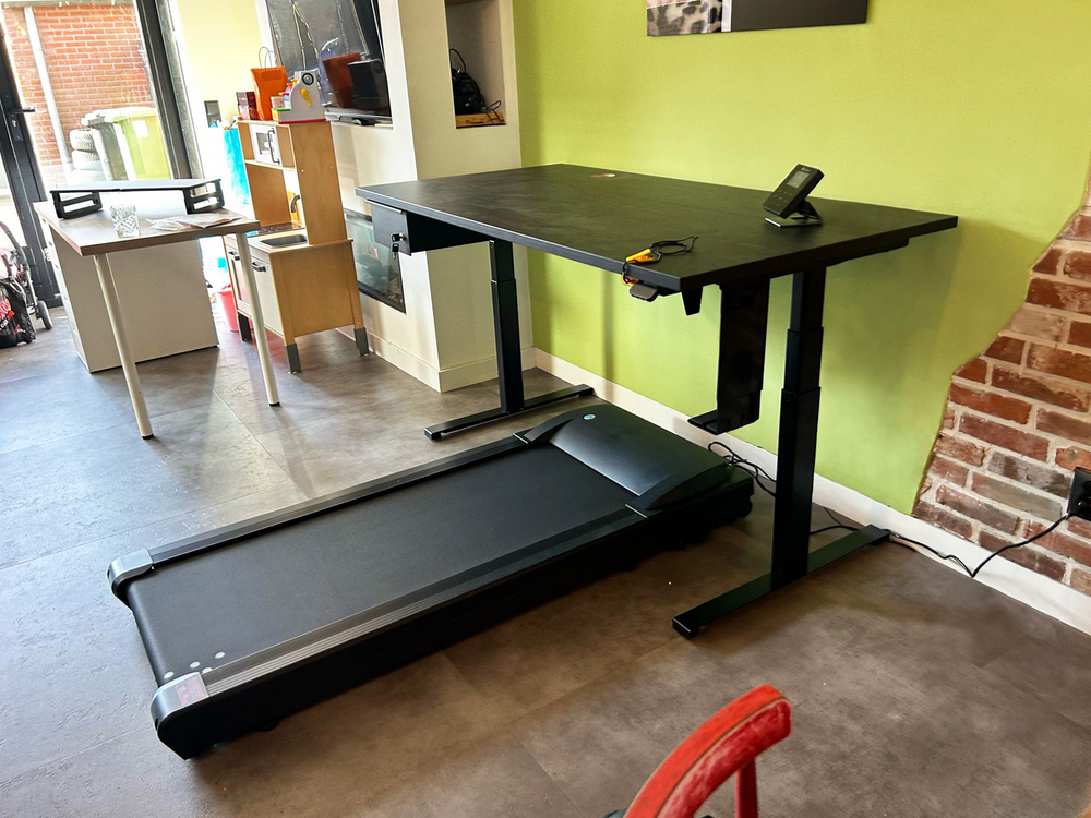 LifeSpan TR5000B Pro SC130 Treadmill Desk | Laufband mit h&ouml;henverstellbarer Schreibtisch