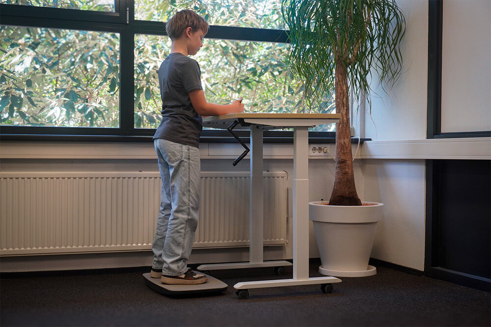 Steppie, das Balanceboard| worktrainer.de | Gesund am Arbeitsplatz| Gleichgewicht| Gesunde K&ouml;rperhaltung am Arbeitsp