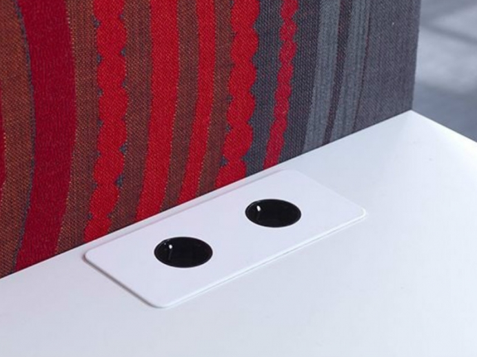Table Top | Evoline-Einbau-Tischmodul| Stromversorgung| Steckdosen| aufgeräumter Arbeitsplatz|worktrainer.de