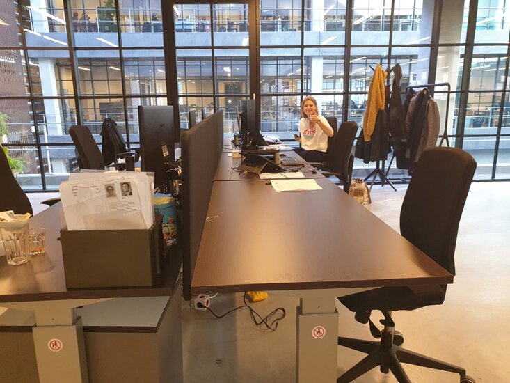 Schreibtisch-Schutzwand zum Aufstellen| worktrainer.de| Privatsphäre bei der Arbeit | verbesserte Konzentration