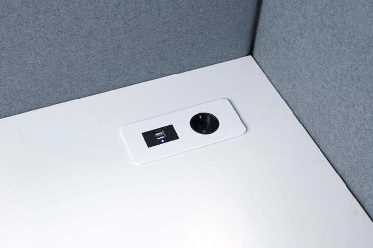 Table Top | Evoline-Einbau-Tischmodul| Stromversorgung| Steckdosen| aufgeräumter Arbeitsplatz|worktrainer.de