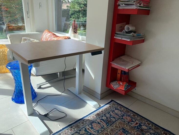 Kleiner Höhenverstellbarer Schreibtisch StudyDesk | Ergonomisch arbeiten | Worktrainer.de