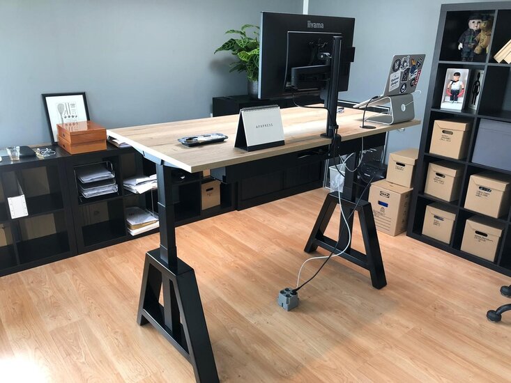 Oak desk elektrisch