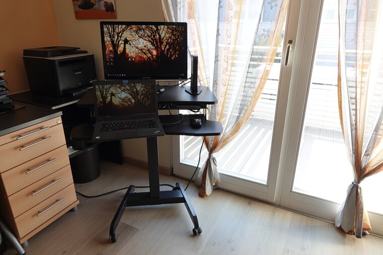 Updesk High Höhenverstellbarer Schreibtisch | Worktrainer.de