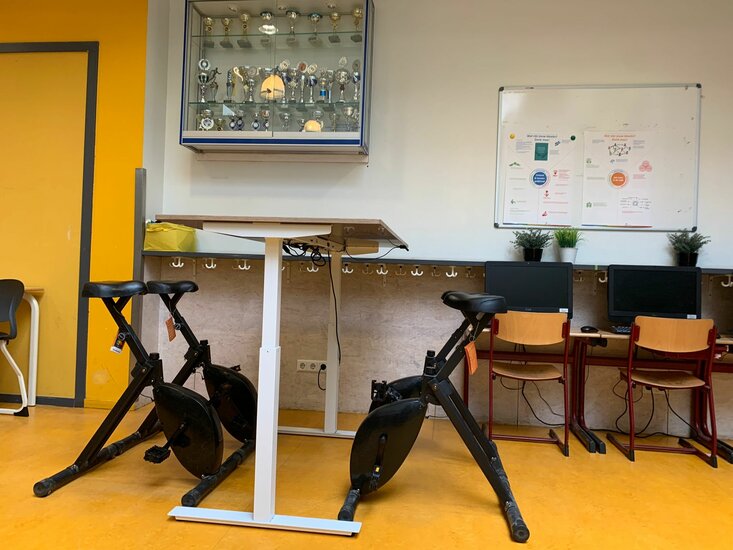 Schreibtischfahrrad - Deskbike| worktainer.de