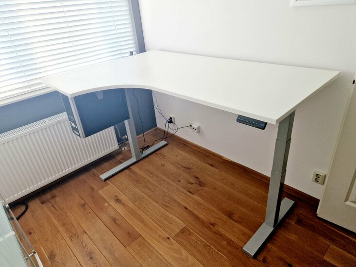 Lumi Sitz-Steh-Eckschreibtisch | Worktrainer
