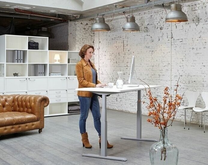 Höhenverstellbarer Schreibtisch SteelForce 470 | worktrainer.de| gesundes und aktives Arbeiten | verbesserte Konzentrati