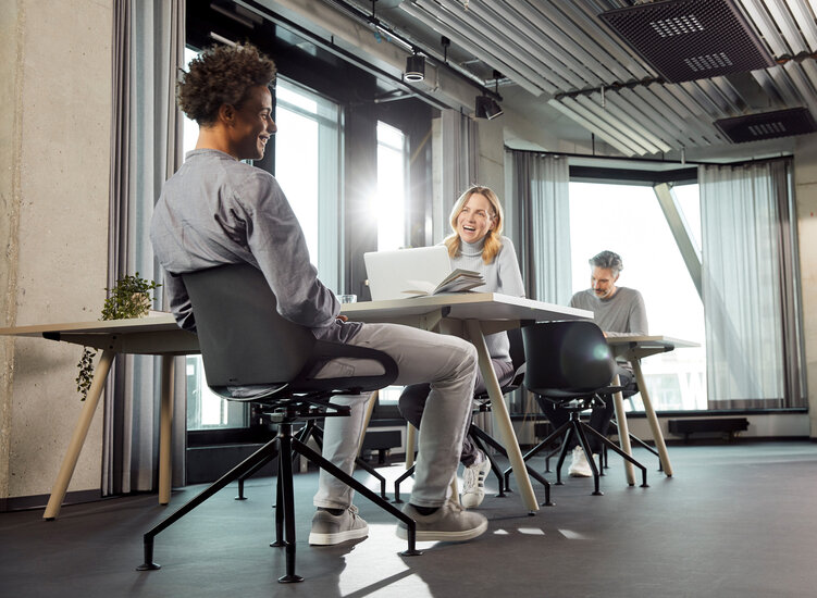 Numo aktiver designstuhl Sitzen Sie gesund auf unseren ergonomische Burostuhlen | Worktrainer.de