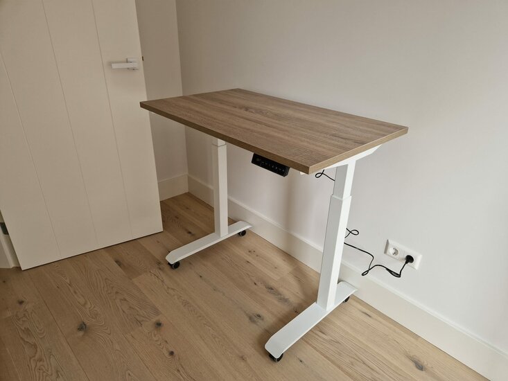 Kleiner Sitz-Steh-Schreibtisch StudyDesk | Ergonomisch arbeiten | Worktrainer.de