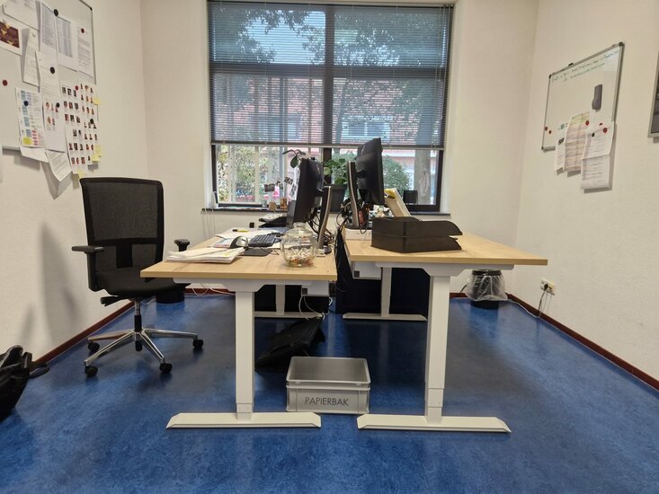 StudyDesk Pro | Elektrischer Sitz-Steh-Schreibtisch | Worktrainer