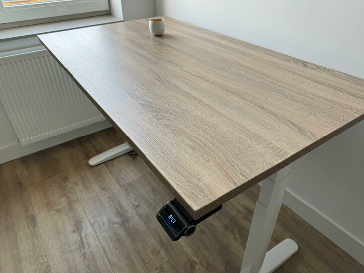 OvalDesk | Elektrischer Steh-Sitz-Schreibtisch | Worktrainer