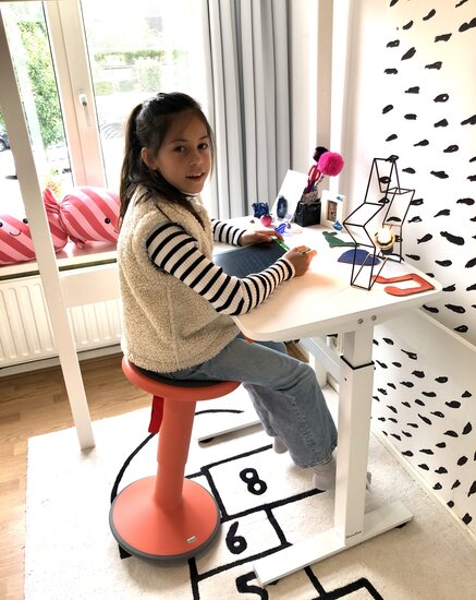 Up! Bürohocker | Sitzen Sie gesund auf unseren ergnonomischen Bürohockern | Worktrainer.de | Stehhilfe | 
